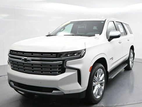Used 2023 Chevrolet Tahoe Premier AWD/4WD image 3