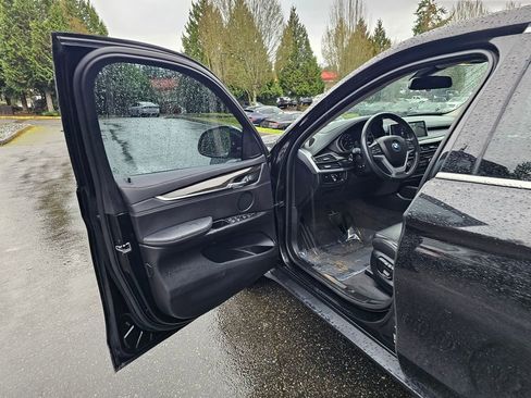 Used 2019 BMW X6 M50i AWD/4WD image 20