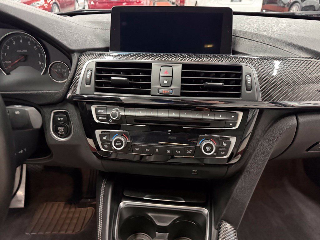 Used 2018 BMW M3 RWD image 39