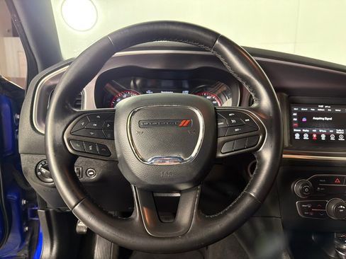 Used 2020 Dodge Charger SXT w/ Blacktop Package image 14