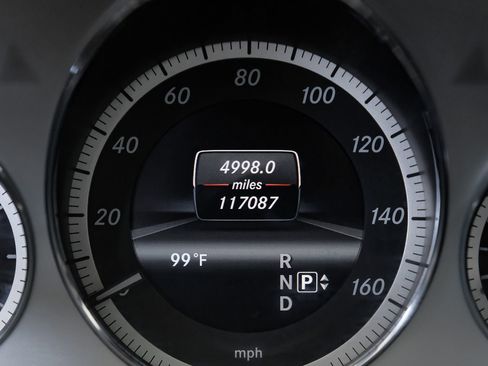 Used 2013 Mercedes-Benz E 350 4MATIC Sedan w/ Premium 1 Pkg image 22