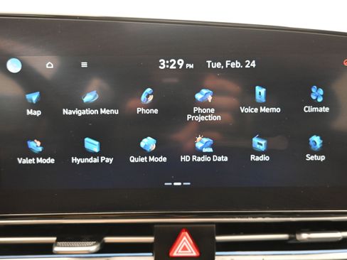 Certified 2024 Hyundai Elantra Limited image 15