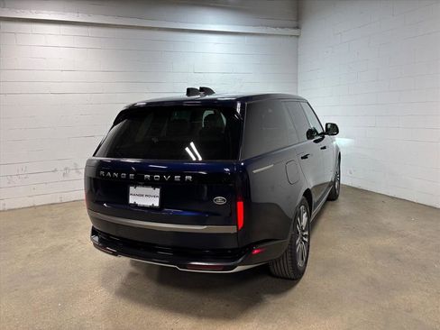 Used 2023 Land Rover Range Rover SE image 7