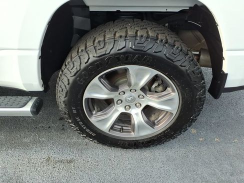 Used 2023 RAM 1500 Laramie AWD/4WD image 6