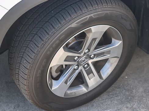 Used 2025 Honda Pilot EX-L image 8