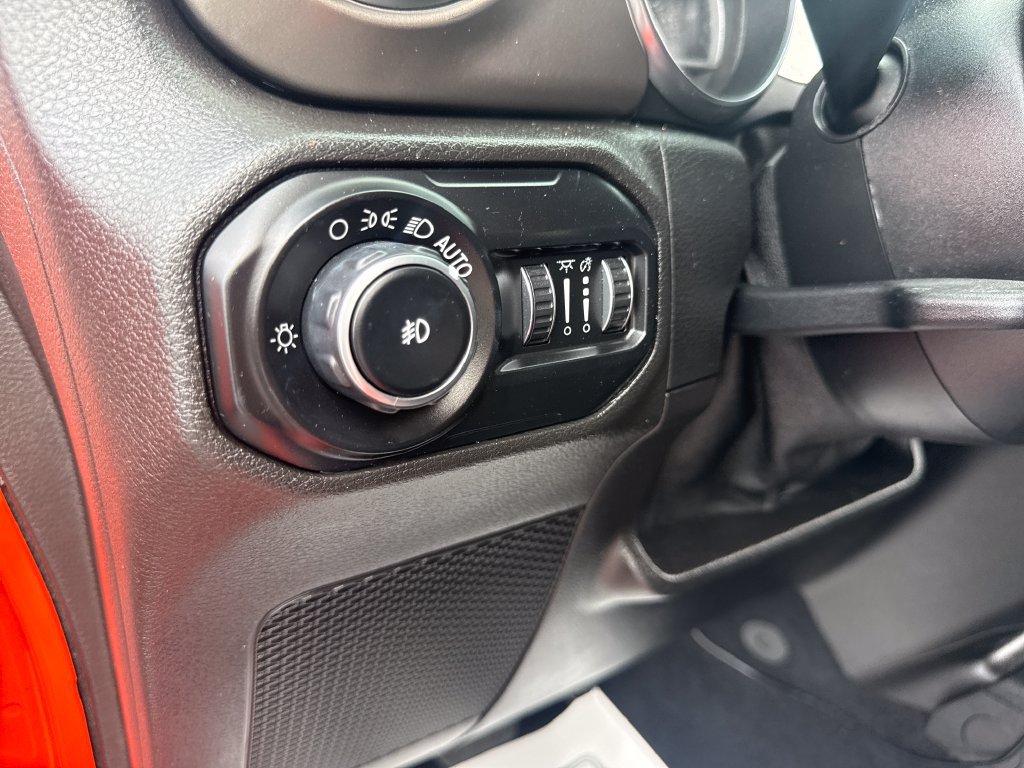 Used 2019 Jeep Wrangler Unlimited Rubicon AWD/4WD image 24