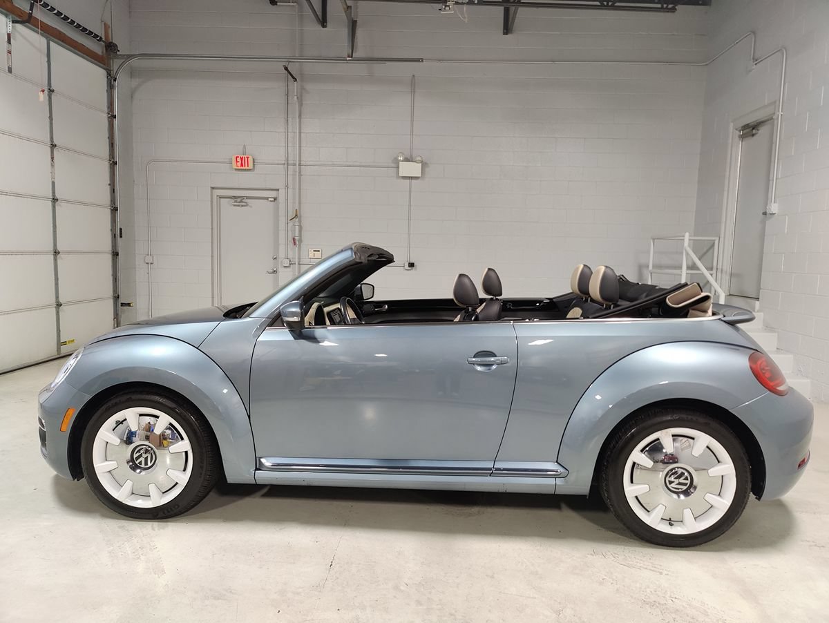 Used 2019 Volkswagen Beetle 2.0T Final Edition SEL FWD image 16