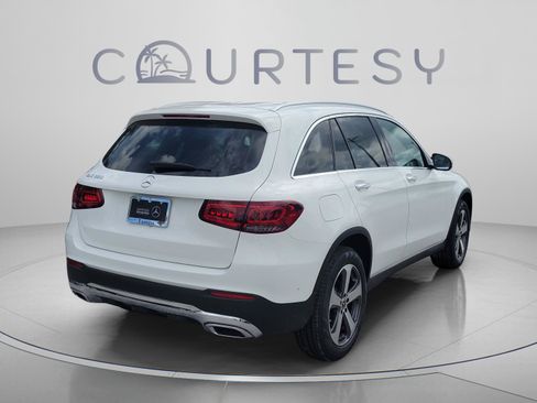 Certified 2022 Mercedes-Benz GLC 300 image 3