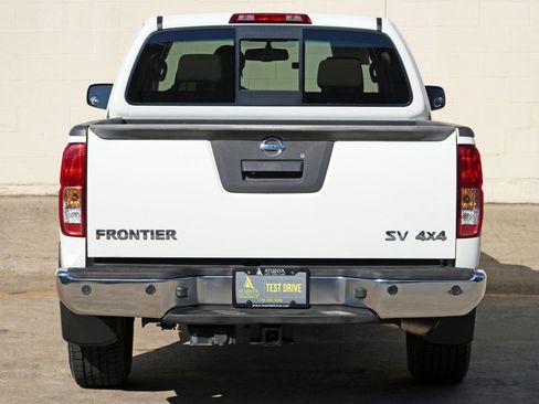 Used 2017 Nissan Frontier SV w/ SV Value Truck Package AWD/4WD image 39