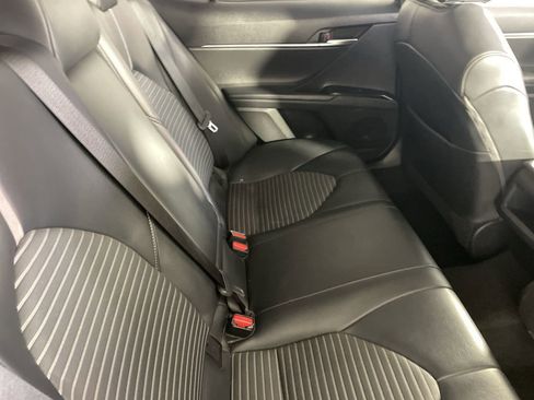 Used 2020 Toyota Camry SE FWD image 25