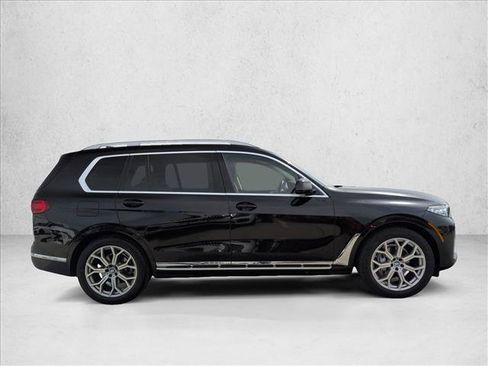 Used 2022 BMW X7 xDrive40i w/ Premium Package image 4