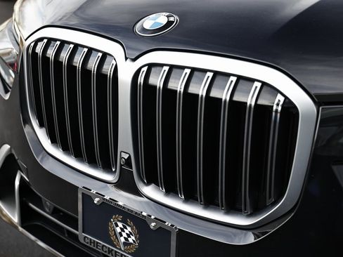 Used 2023 BMW X7 xDrive40i image 13