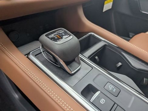 New 2026 Nissan Pathfinder Platinum AWD/4WD image 22