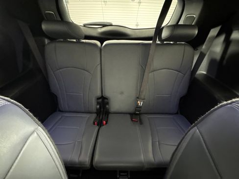 Certified 2024 Buick Enclave Premium AWD/4WD image 35