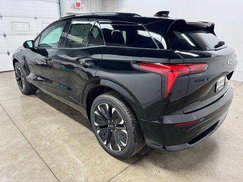 New 2025 Chevrolet Blazer EV RS RWD image 3