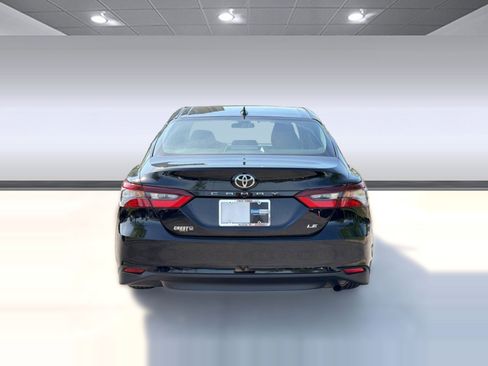 Used 2024 Toyota Camry LE image 10