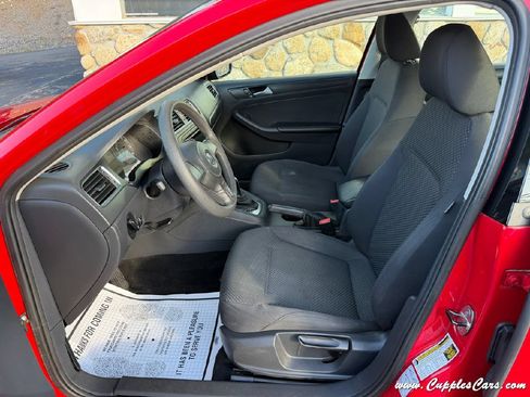 Used 2014 Volkswagen Jetta S FWD image 3