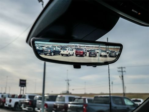 Used 2025 Chevrolet Silverado 2500 High Country w/ Technology Package image 40