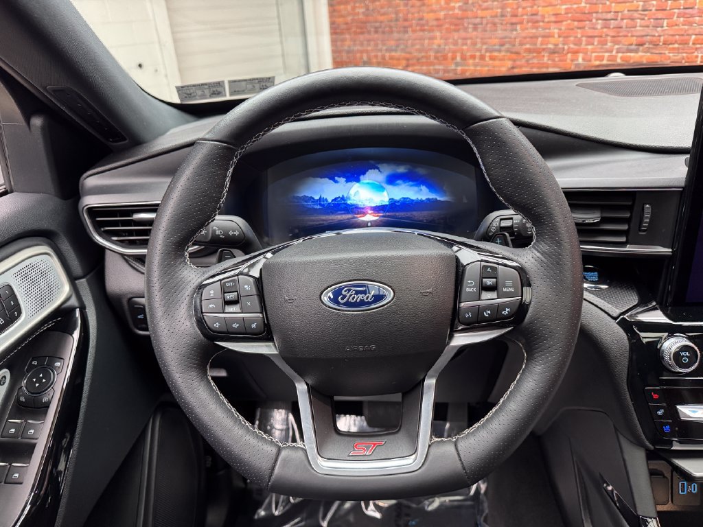 Used 2023 Ford Explorer ST w/ Equipment Group 401A AWD/4WD image 15