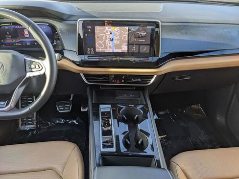 Certified 2024 Volkswagen Atlas Cross Sport SEL R-Line image 14