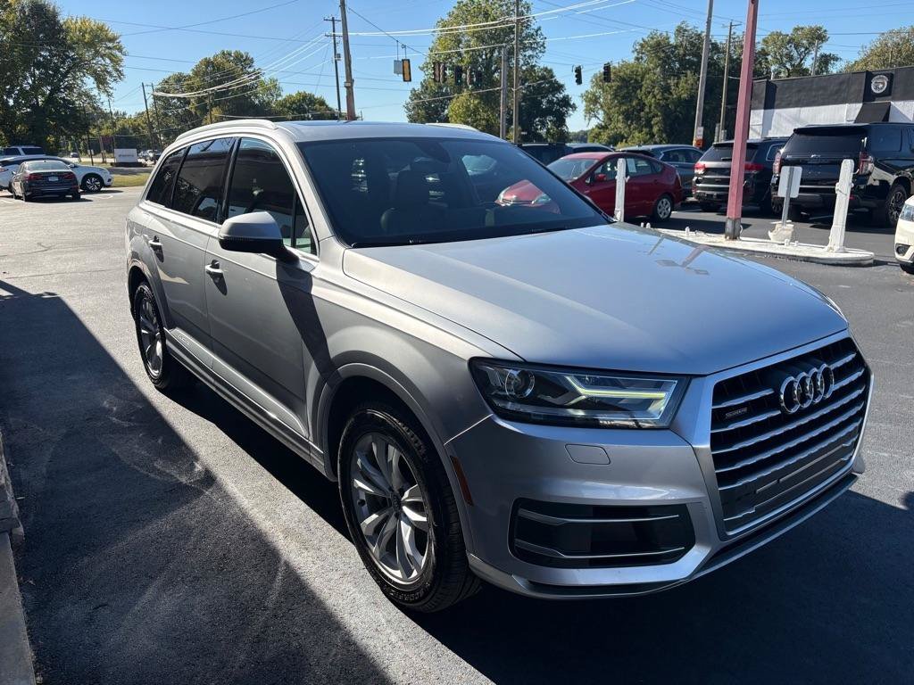 Used 2018 Audi Q7 2.0T Premium AWD/4WD image 8