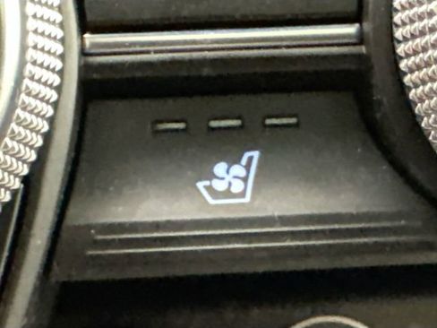 Used 2023 Genesis G70 2.0T w/ Sport Prestige Package image 19