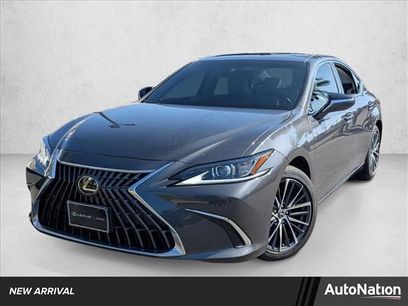 Used 2025 Lexus ES 300h w/ Premium Package