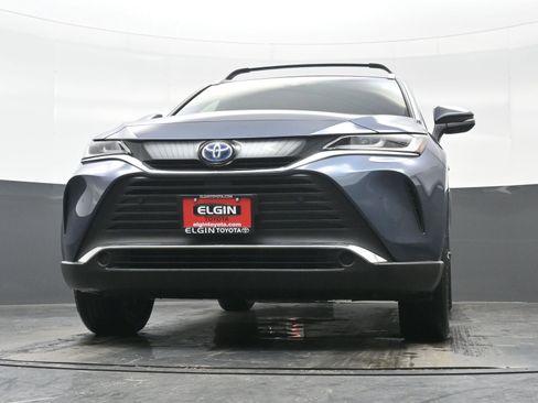 Used 2022 Toyota Venza XLE image 28