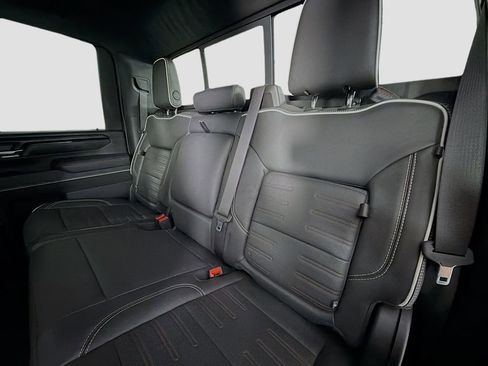 Used 2024 GMC Sierra 2500 AT4X AWD/4WD image 26
