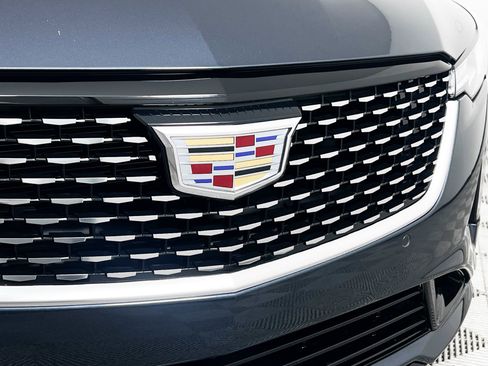 Used 2025 Cadillac CT4 Premium Luxury image 12