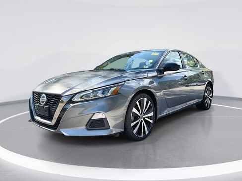 Used 2020 Nissan Altima 2.5 SR w/ Premium Package AWD/4WD image 1