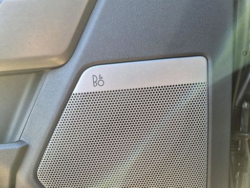 New 2025 Ford F250 Lariat w/ Black Appearance Package image 23