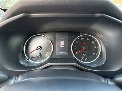 Used 2021 Toyota RAV4 XLE image 8