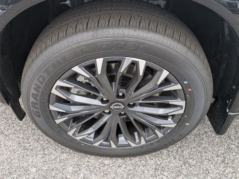 New 2026 Nissan Rogue Platinum w/ Tech Package AWD/4WD image 10