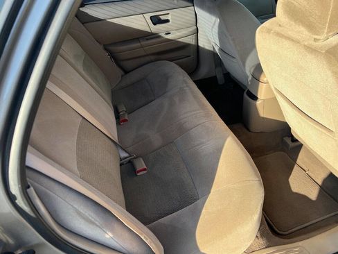 Used 2003 Ford Taurus SE image 15