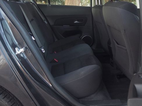 Used 2015 Chevrolet Cruze LT w/ Sun And Sound Package FWD image 16
