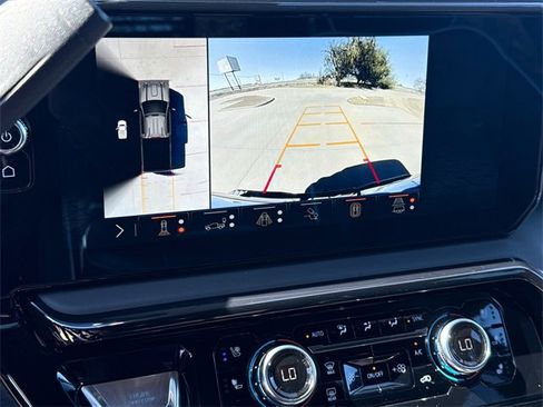 Used 2024 GMC Sierra 2500 AT4X image 26