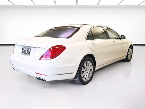 Used 2015 Mercedes-Benz S 550 Sedan image 4