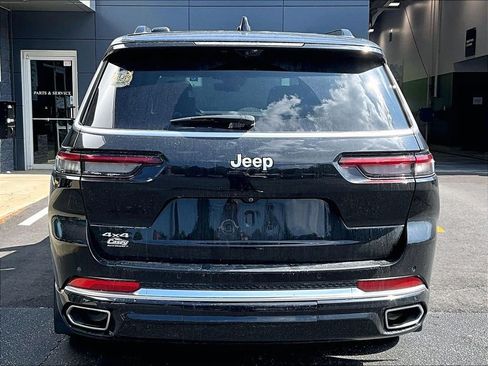 Used 2025 Jeep Grand Cherokee L Summit AWD/4WD image 5
