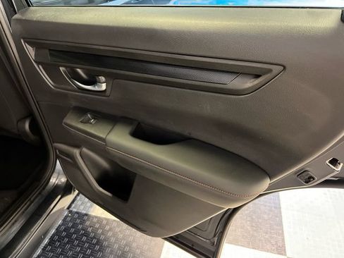 Used 2023 Honda CR-V Sport image 13