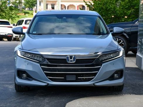 Used 2022 Honda Accord Touring image 11