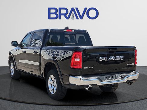 Used 2025 RAM 1500 Big Horn AWD/4WD image 3