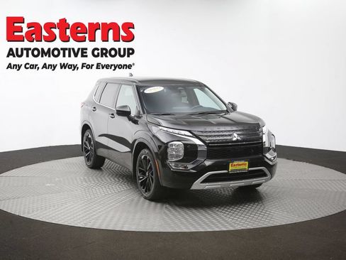Used 2024 Mitsubishi Outlander SE AWD/4WD image 50