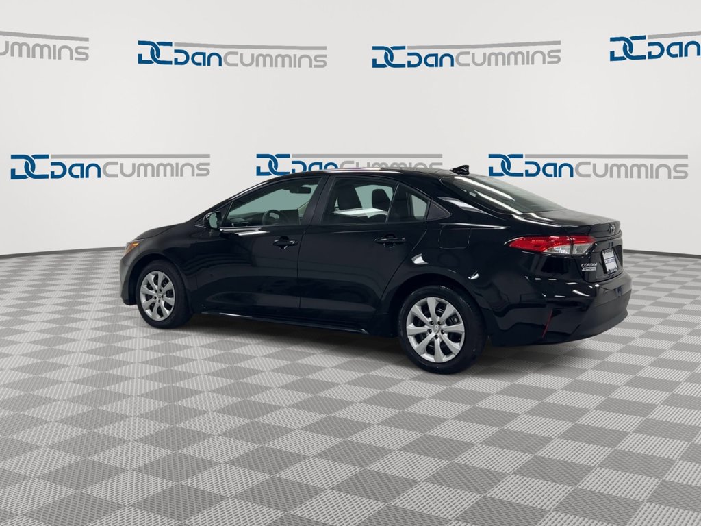 Used 2025 Toyota Corolla LE FWD image 6