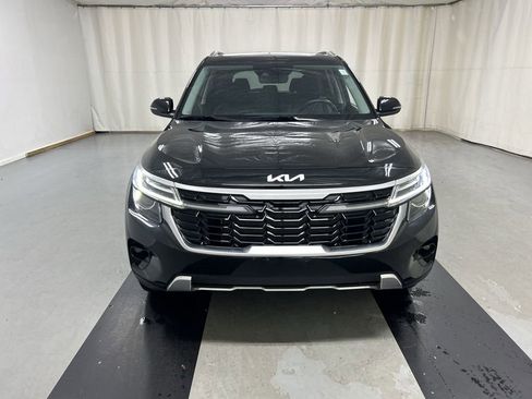 Used 2024 Kia Seltos S AWD/4WD image 3