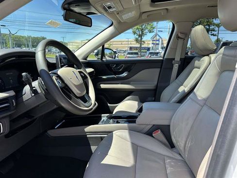 Certified 2022 Lincoln Corsair AWD w/ Premium Package image 34