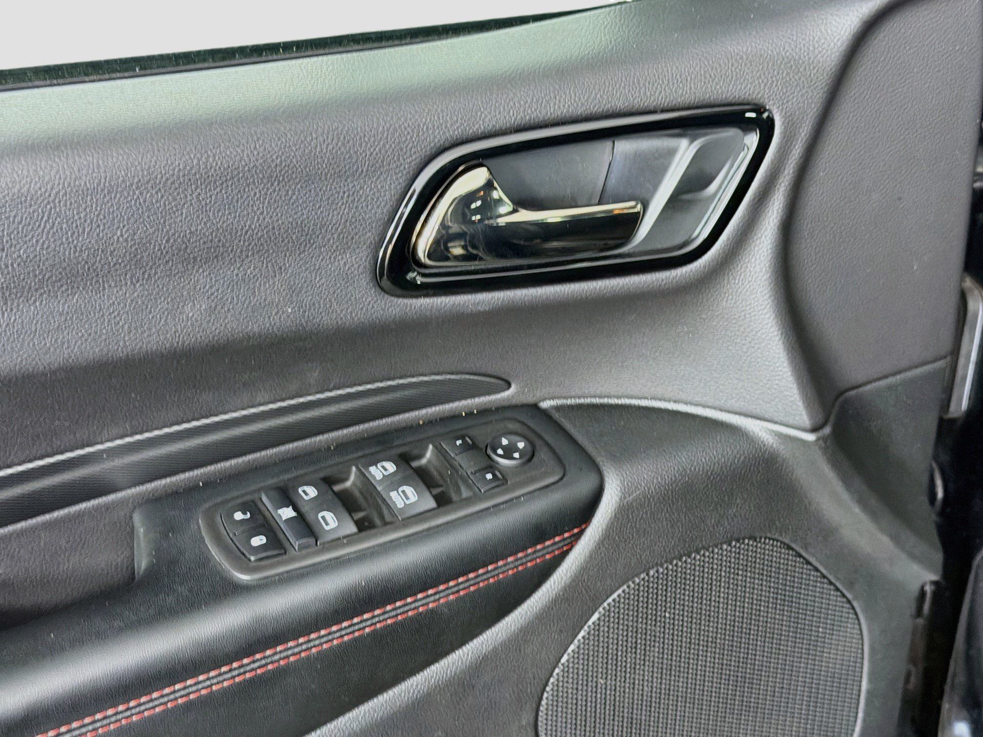 Used 2025 Dodge Durango GT RWD image 15