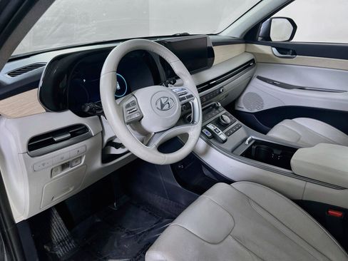 Used 2023 Hyundai Palisade Limited AWD/4WD image 9