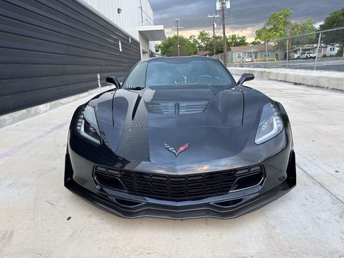 Used 2015 Chevrolet Corvette Z06 w/ 3LZ Preferred Equipment Group RWD image 5