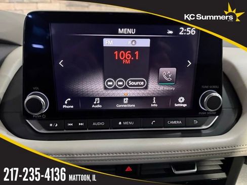 Certified 2025 Nissan Rogue SV image 21